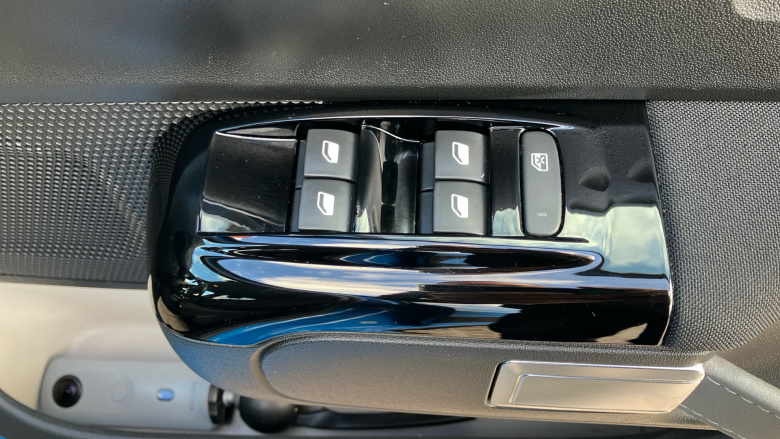 Citroen C3 1.2 PureTech 83 Flair Plus 5dr Petrol Hatchback